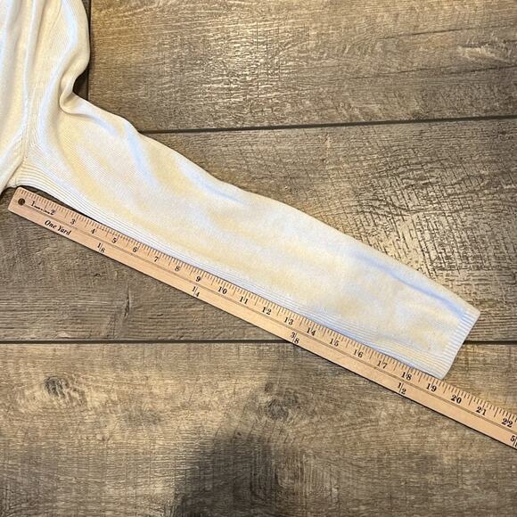 Lululemon Heathered White Peace of Mind Wrap Size 6 - Picture 8 of 9